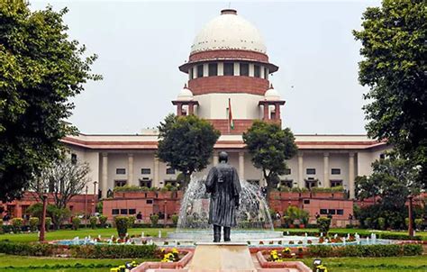 SC Seeks Responses From EC Centre On Plea For Complete Count Of VVPAT