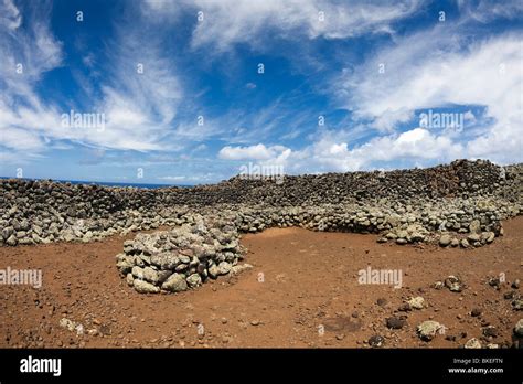 Luakini heiau hi-res stock photography and images - Alamy