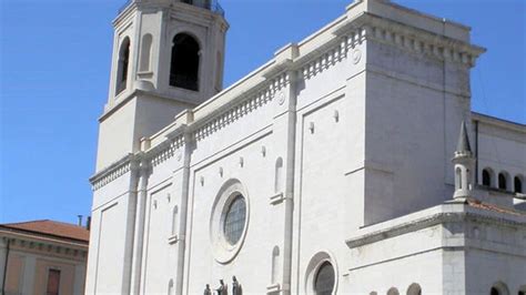 Nella Cattedrale Di San Cetteo La Messa Solenne Per San Michele