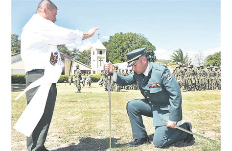 Asumió Nuevo Comandante Del Batallón De Artillería La Popa Diario Del