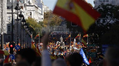 M S De Un Centenar De Escritores E Intelectuales Firman Un Manifiesto