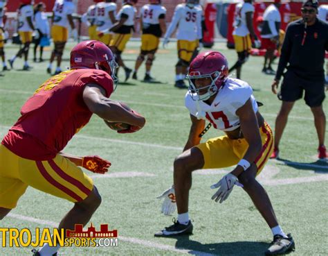 Photos See Our Best Shots From Usc S Th Spring Practice Tuesday