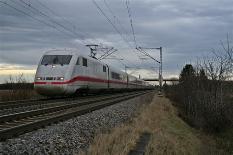 401 079 9 als ICE 73 von Kiel Hbf nach Zürich HB am Nachmittag des 06