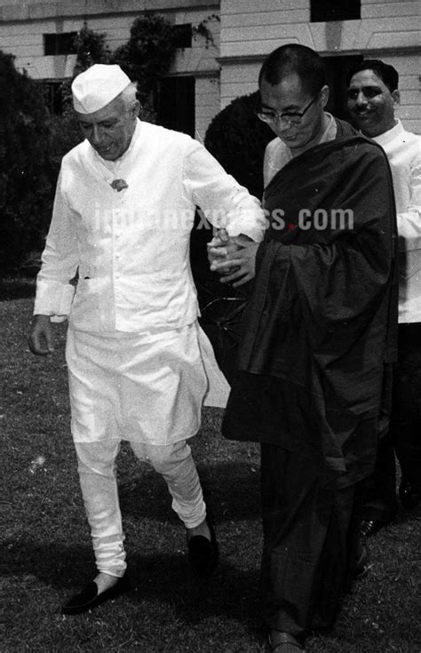 Rare pictures of Nehru with Indira Gandhi, Edwina Mountbatten, Dalai ...