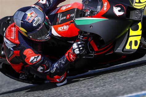 Motogp Dovizioso Will Continue Testing Aprilia In Roadracing