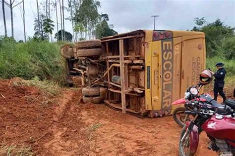 Nibus Escolar Tomba Na Zona Rural De Alvorada Do Oeste Ro Rolnews