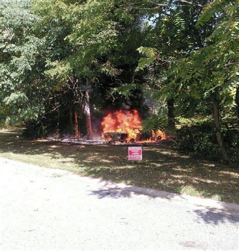 VEHICLE FIRE Rose Tree Fire Company Volunteer Firefighter