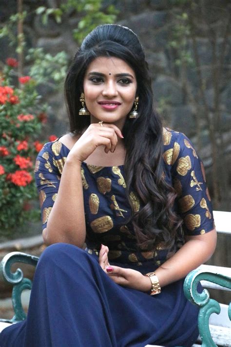 Beautiful Hot Actress Aishwarya Rajesh Beautiful Photos Stills Gallery