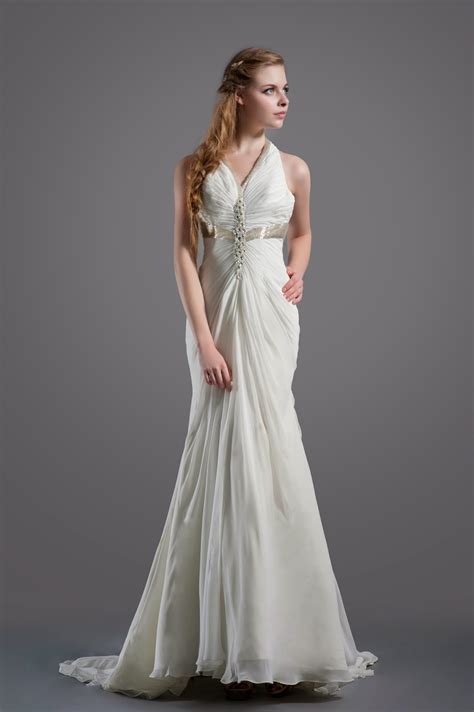 To Be My Chic Bride: Simple Sheath Wedding Dress For Modern Bride