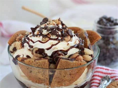 Chocolate Ice Cream Sundae