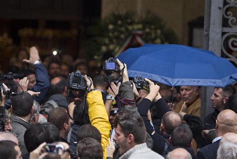 Funerali Di Rauti Fischi E Urla Contro Il Traditore Fini Libero