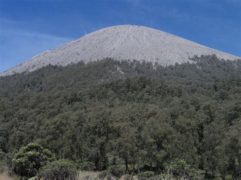 Jalur Pendakian Gunung Semeru