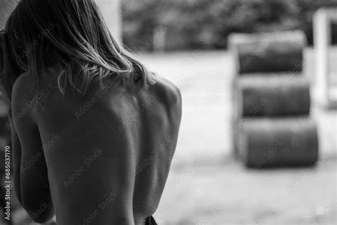 Black And White Beautiful Naked Woman S Back Lines For Conceptual