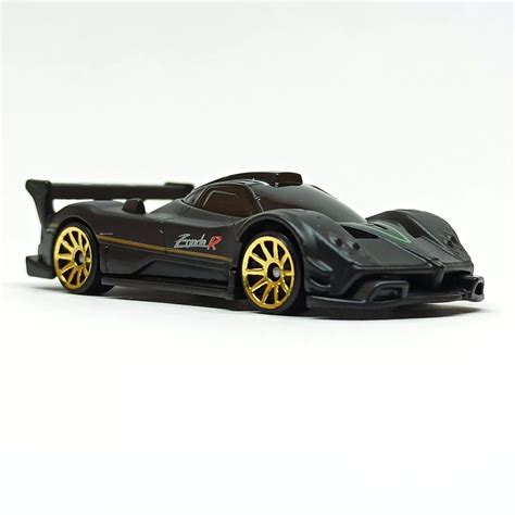 Hot Wheels Pagani Zonda R HW Exotics 215