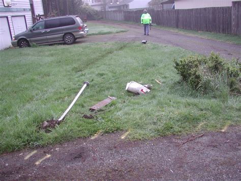 Alleged Drunk Driver Arrested After He Crashes Into Edmonds Home Early