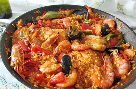 Paella Mista Piatto Tipico Spagnolola Cucina Di Asi