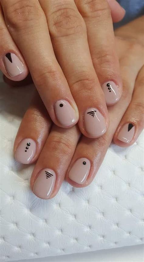 39 Stunning Minimalist Nail Arts For Everyday Style Manicura De Uñas Esmalte De Uñas Opi