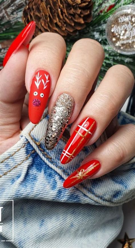 50 Fab Christmas Nail Designs And Ideas Reindeer Red And Gold Plaid Nails