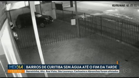 Rompimento de adutora afeta abastecimento de água em bairros de