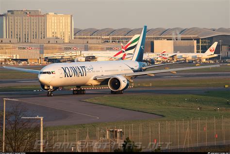 K Aoe Kuwait Airways Boeing Er Photo By Samuel R Ler Id