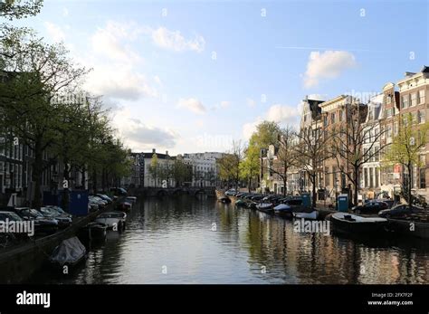 A characteristic canal in the city of Amsterdam Stock Photo - Alamy