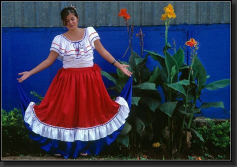 Colorful And Majestic Costa Rican Costumes The Costa Rica News