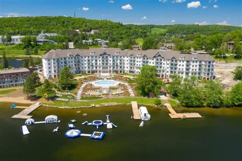 The Top 3 Luxury Resorts In Muskoka To Stay At This Summer Preferred