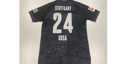 Vfb Stuttgart Star Borna Sosa Unterschreibt Trikot