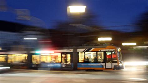 Rnv Passt Fahrpl Ne In Heidelberg Mannheim Und Ludwigshafen An