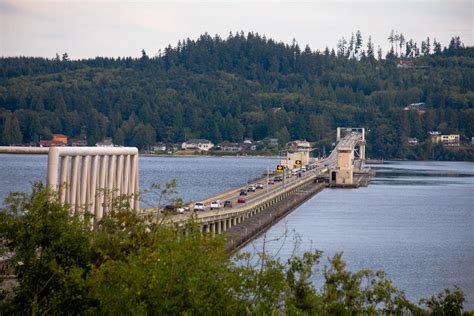 The surprising Hood Canal Bridge camera footage caught on tape 14