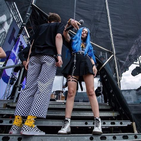 Create Meme Mabie Baby Style Billie Eilish S Outfits For The Concert