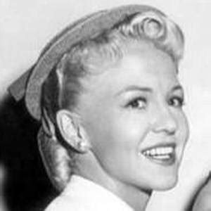 Peggy Lee - Biography, Family Life and Everything About | Wiki Celebrities