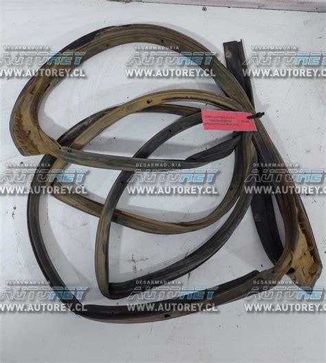 Goma Contorno Puerta Trasera Derecha NP31019 Nissan NP300 2019 10