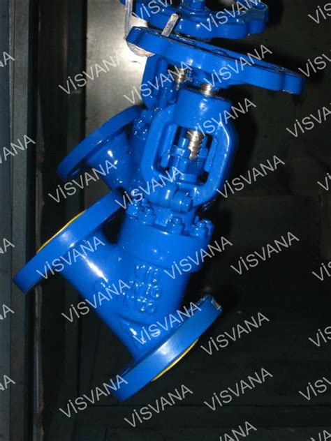 Y Type Cast Steel Globe Valve Pn100 Global Flow Control