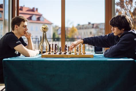 Mecz Szachowy Zwyci Ska Licytacja Wo P Wielickie Centrum Kultury