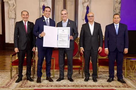 Utesa Recibe Certificaci N De La Evaluaci N Quinquenal Del Mescyt