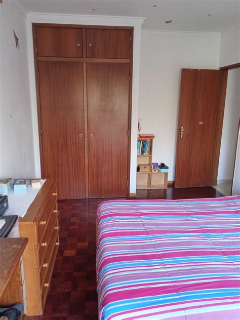 Apartamento T3 vale de flores Laranjeiro E Feijó OLX Portugal