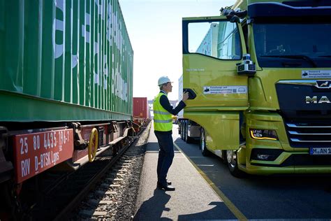 Das Terminal Der Zukunft Ist Digital Und Autonom DB Cargo