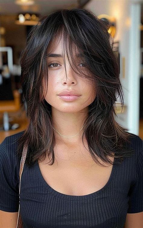 16 Coolest Haircuts For Thick Hair - Styleoholic