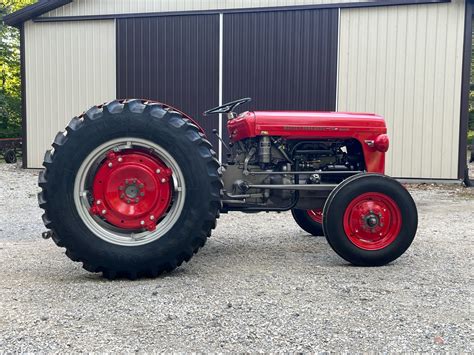 Massey Ferguson 35 Deluxe At Gone Farmin Fall Premier 2022 As S68 Mecum Auctions