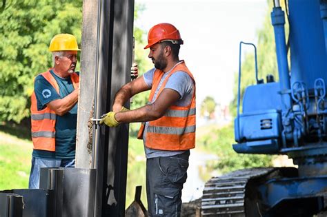 Primăria Sibiu Lucrările de amenajare a malurilor Cibinului avansează