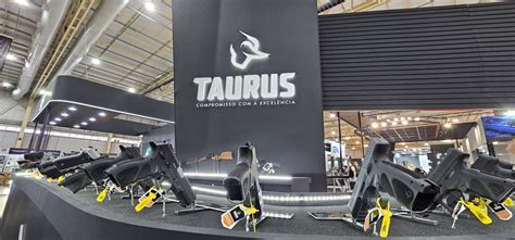 Taurus Lan A Armas E Duas Novas Linhas De Produtos Exclusividade