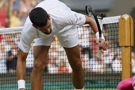 Djokovic Viaja Este Lunes A Londres Para Probar Su Rodilla Sobre La