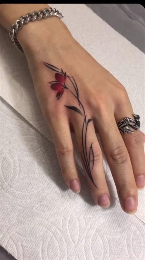 Pin By Monge Silva On Comercial Hand Tattoos Purple Tattoos Toe Tattoos