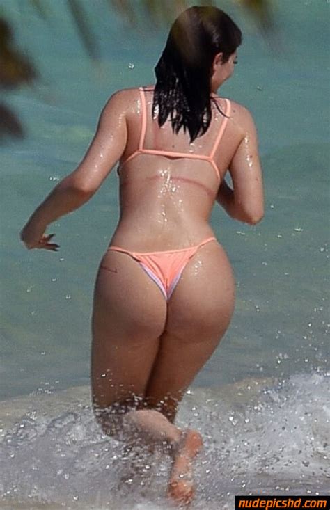 Kylie Jenner Booty Bikini Thongs Nude Leaked Porn Photo 898302