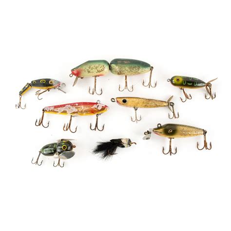 (8) Assorted Antique Fishing Lures Auction