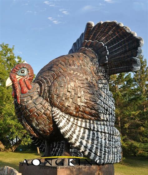 Restaurant Wings Custom Realistic Detailed Outdoor Decor Fiberglass Giant Rooster Chicken Statue