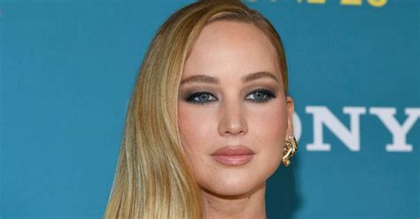 Jennifer Lawrence Punched In Privates For Full Frontal Nude Scene In New Film News Digging