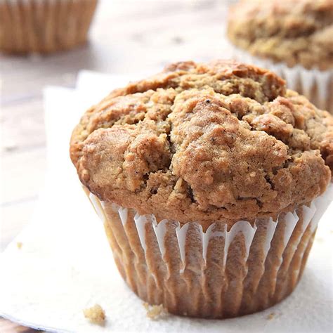 The Most AMAZING Spiced Oatmeal Muffins FIVEheartHOME