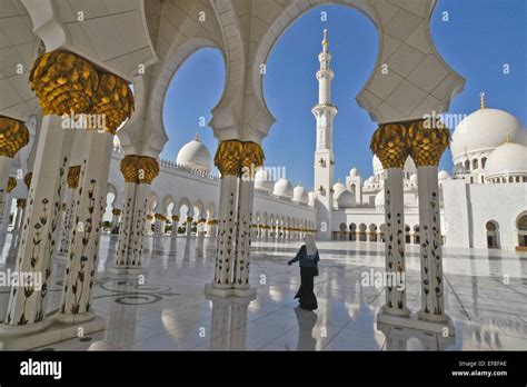 Sheikh Zayed Bin Sultan Al Nahyan Mosque Hi Res Stock Photography And